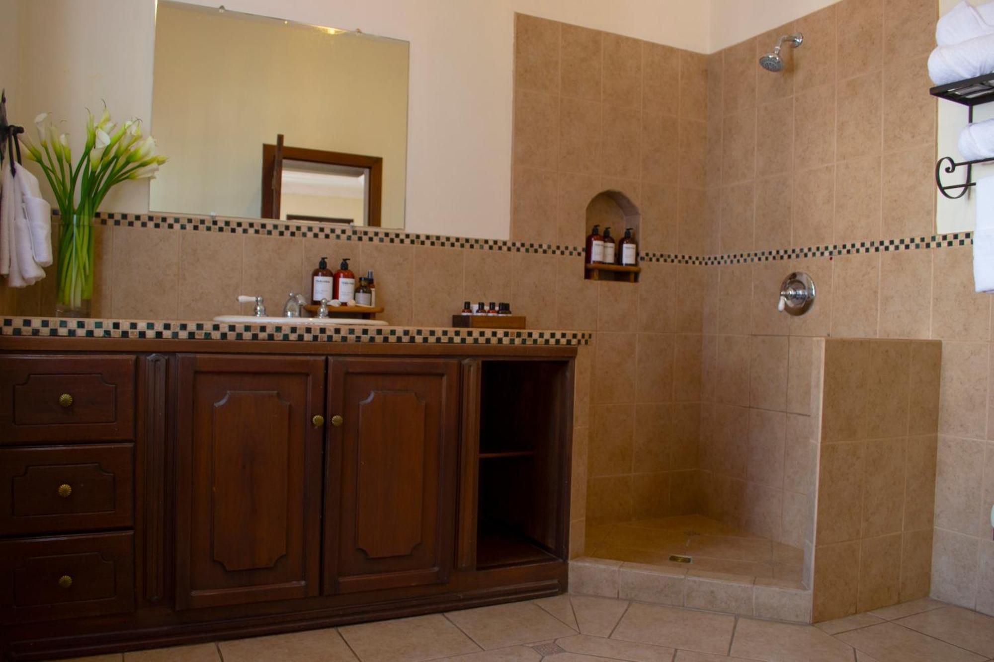 Santa Margarita Bed & Breakfast Antigua Oda fotoğraf